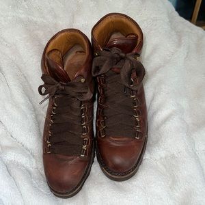 Frye lace up lug boot